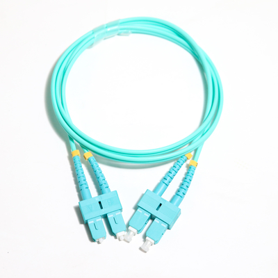 複式アパートの多重モードのWathet繊維のSU-UPC Ject 50/125um LSZHのジャケット3.0mm OM3をパッチ・コード